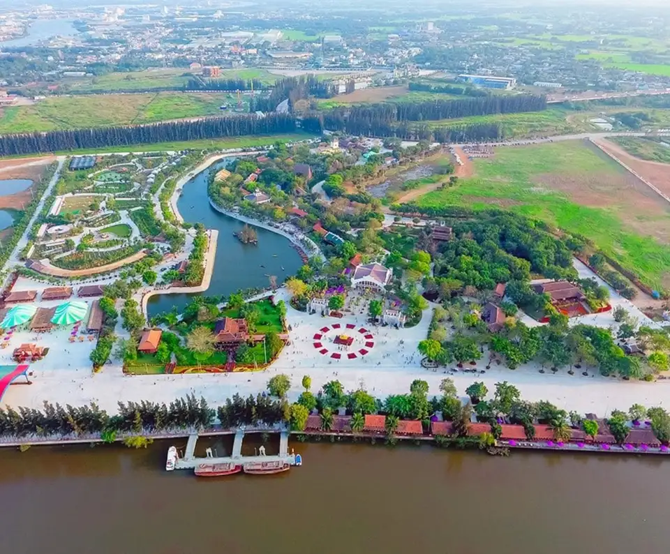 HappyLand Mekong